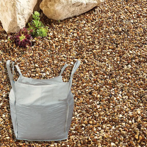 image of Stylish Stone Golden Gravel 10-20mm, Bulk Bag - 750kg Gold