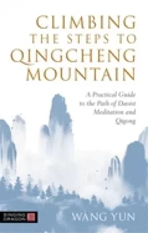 Image of climbing the steps to qingcheng mountain