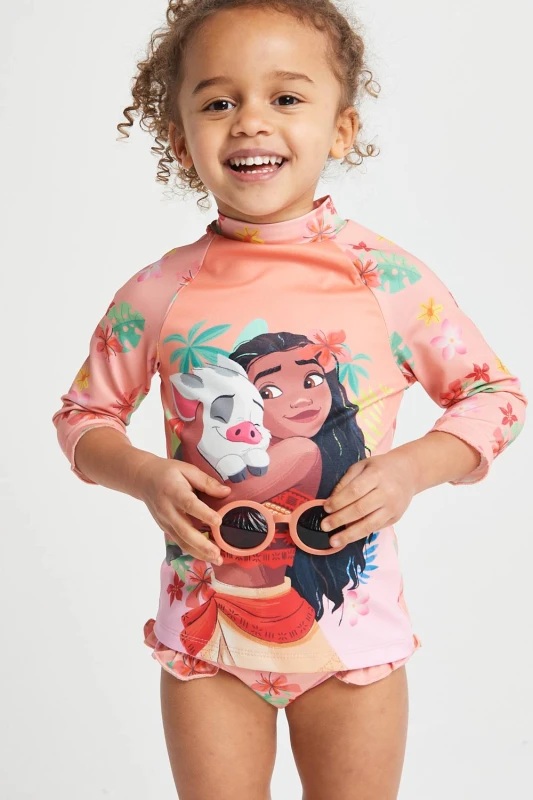 Image of Brand Threads Moana Swim Set Size: 6-7 Years Multicolor Unisex 6-7 Years