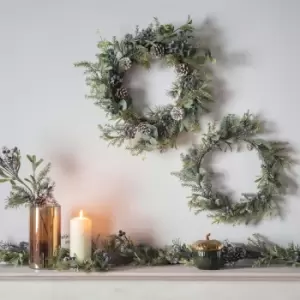 Image of Crossland Grove Sloe Berry and Pine Garland L1500mm