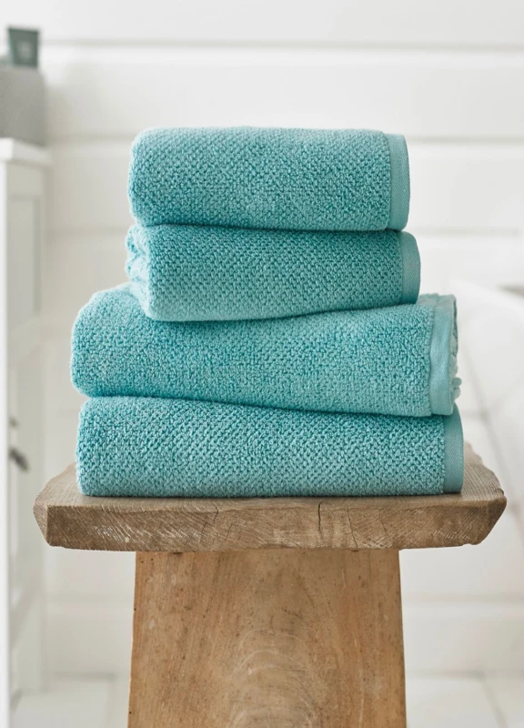 Image of Deyongs Deyongs Romeo Luxury Textured Quik Dri 100% Cotton Towels in Mint Size: Bath Sheet Mint Bath Sheet Unisex 5054990129833