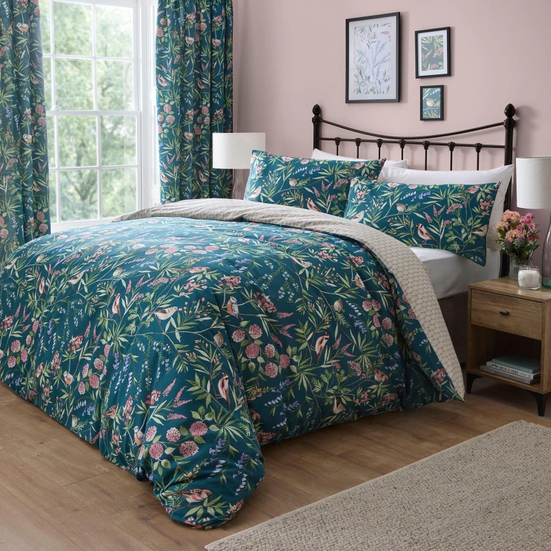Image of Dreams and Drapes Caraway Garden Floral Duvet Cover Set in Green Green unisex Super King