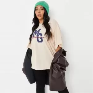 Image of Missguided Plus Oversized Tee Mg Graphic - White