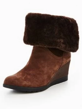 Image of UGG Edelina Calf Boots Brown Size 3 Women