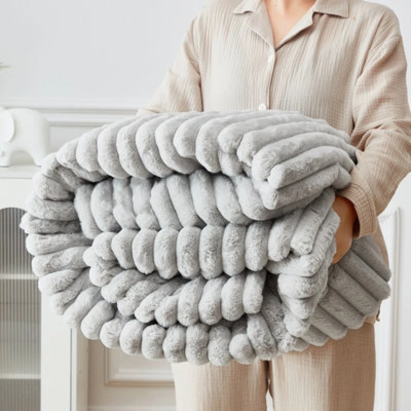 Image of Ezysleep Ezysleep Super Soft Luxury Faux Fur Stripe Throw in Silver Size: Large Silver Large Unisex 0721545366870