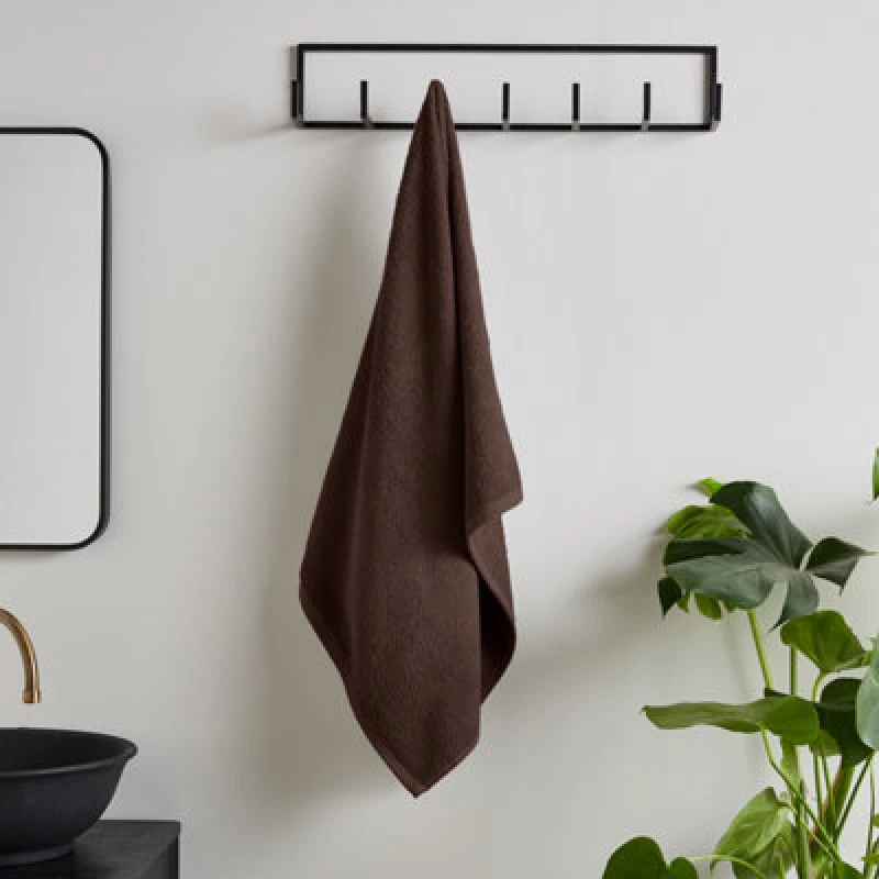 Image of Catherine Lansfield Quick Dry Cotton Towel Chocolate