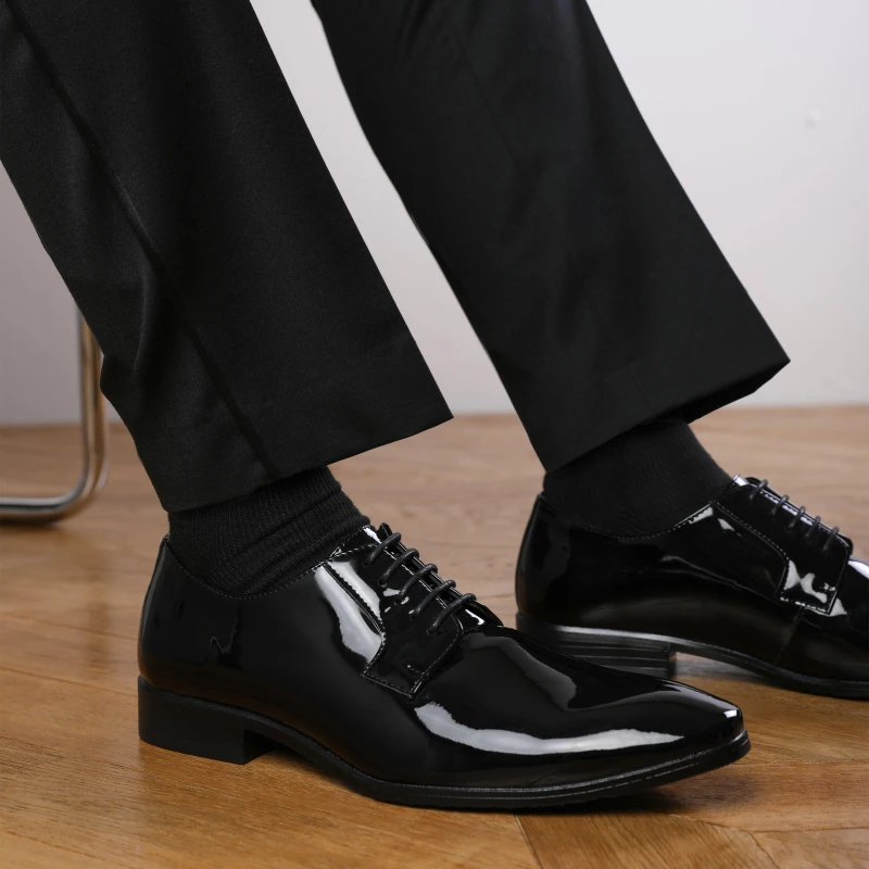 Image of Where's That From Where's That From Men 'Elliot' Lace Up Derby Formal Dress Work Shoes in Black Size: 10 Black 10 Male 5059283410254