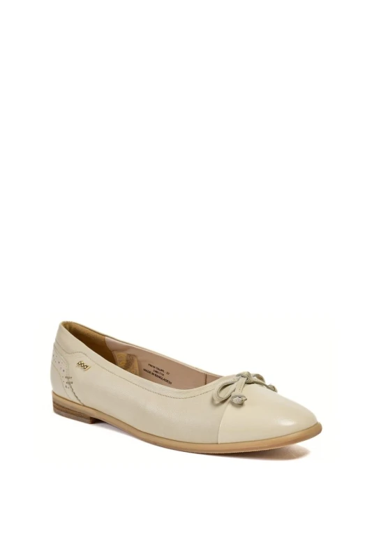 Image of Pod Womens Priya Ballet in Taupe Size: 4 Taupe Female 4