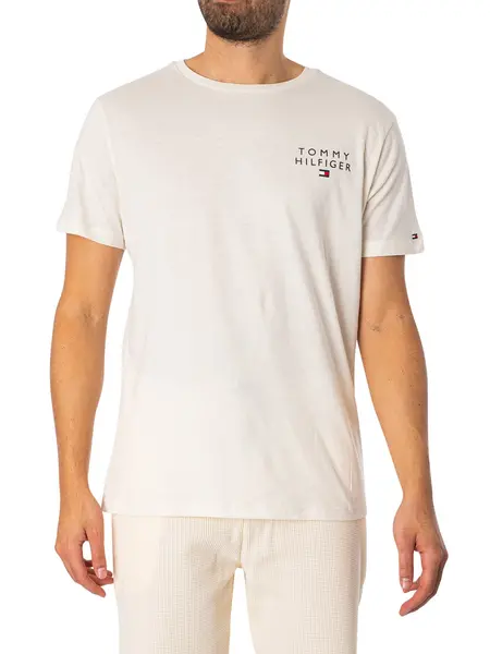 Image of Tommy Hilfiger Lounge Chest Logo T-Shirt Ivory L