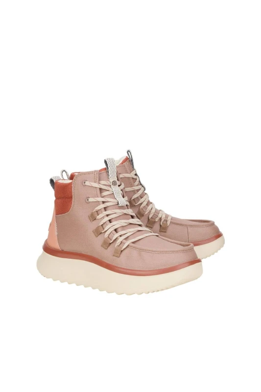 Image of HEYDUDE Womens Wendy Peak Apres Ankle Boots in Brown Size: 7 Brown Female 7