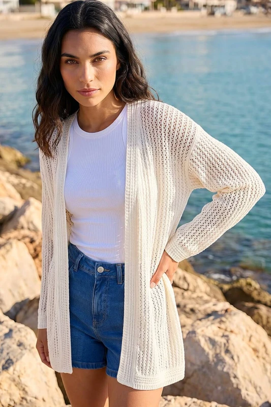 Image of Roman Womens Stitch Knit Cardigan in Ivory Size: 18 Ivory Female 18