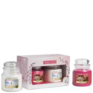 Image of Yankee Candle Christmas 2022 Medium Original Jar Gift Set