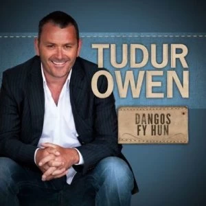 Image of Dangos Fy Hun by Tudur Owen Book