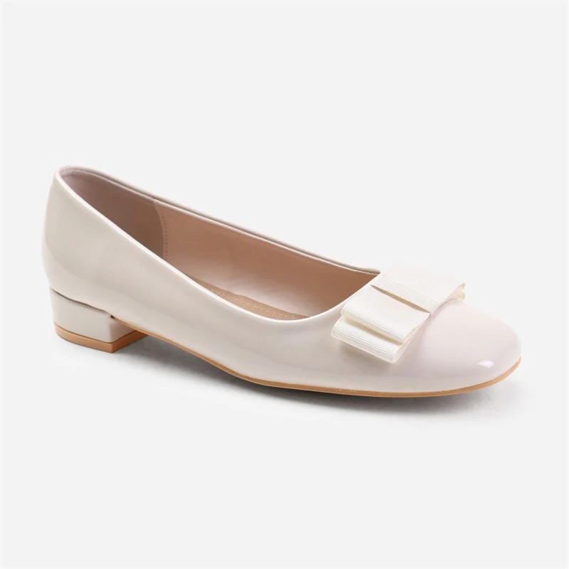 Image of Wheres That From Canada Pump With Bow Detail In Cream Patent Creampatent female 8