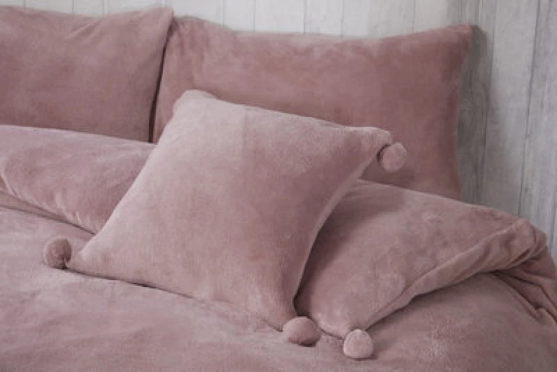 Image of Rapport Home Pom Pom Fleece Duvet Set By Rapport