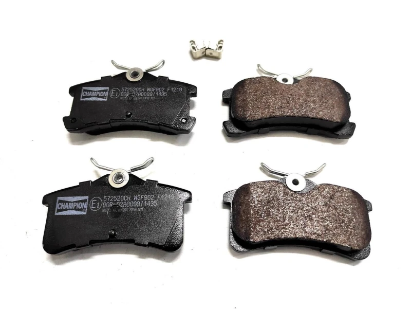 Image of Brake pad set CHAMPION 572520CH