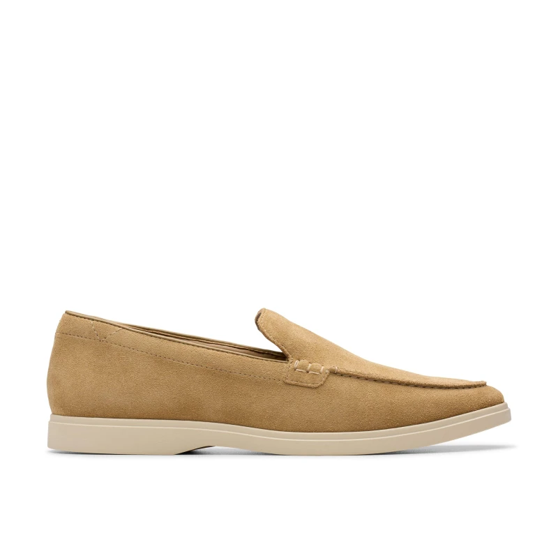 Image of Clarks TORFORD EASY mens Loafers / Casual Shoes in Brown