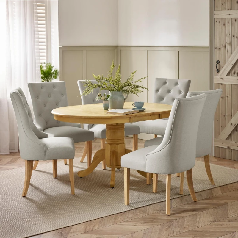 Image of FurnitureboxUK FurnitureboxUK Padstow Wooden Extending Dining Table and 6 Belgravia Chairs in Light Oak Size: 6 Person Light Oak 6 Person Unisex 505