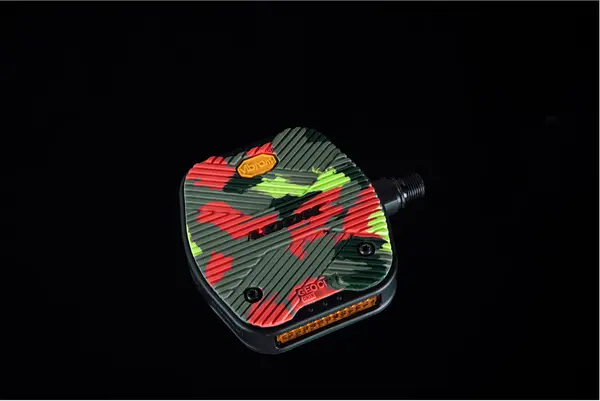 Image of Look Geo City Grip Platform Pedals - Camo