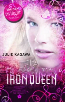 Image of The Iron Queen by Julie Kagawa Paperback