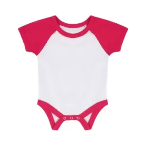 Image of Larkwood Baby Boys/Girls Essential Short Sleeve Baseball Bodysuit (6-12 Months) (White/Fuchsia)