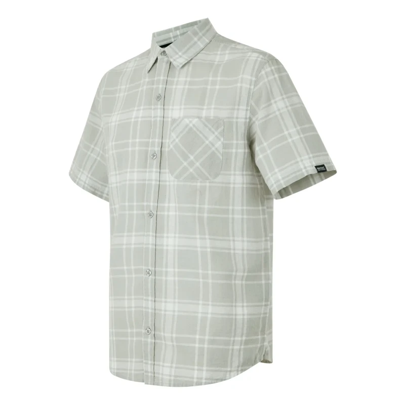 Image of Regatta Regatta Men Loran Shirt in Mid Grey Size: Small Mid Grey S Male 5063516006947