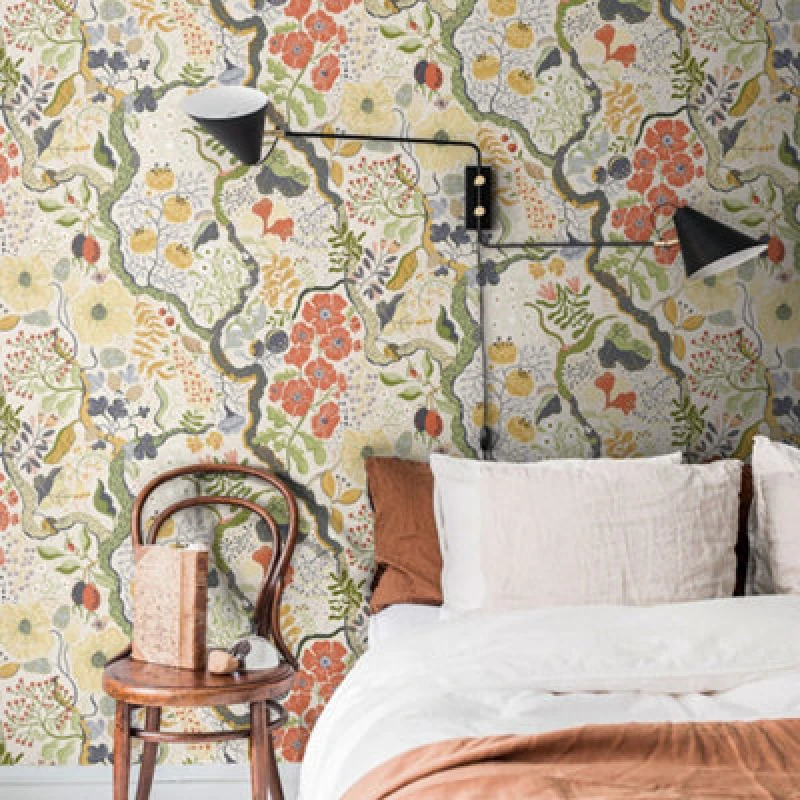 Image of Galerie Sommarang White/yellow Floral Vines Wallpaper Roll