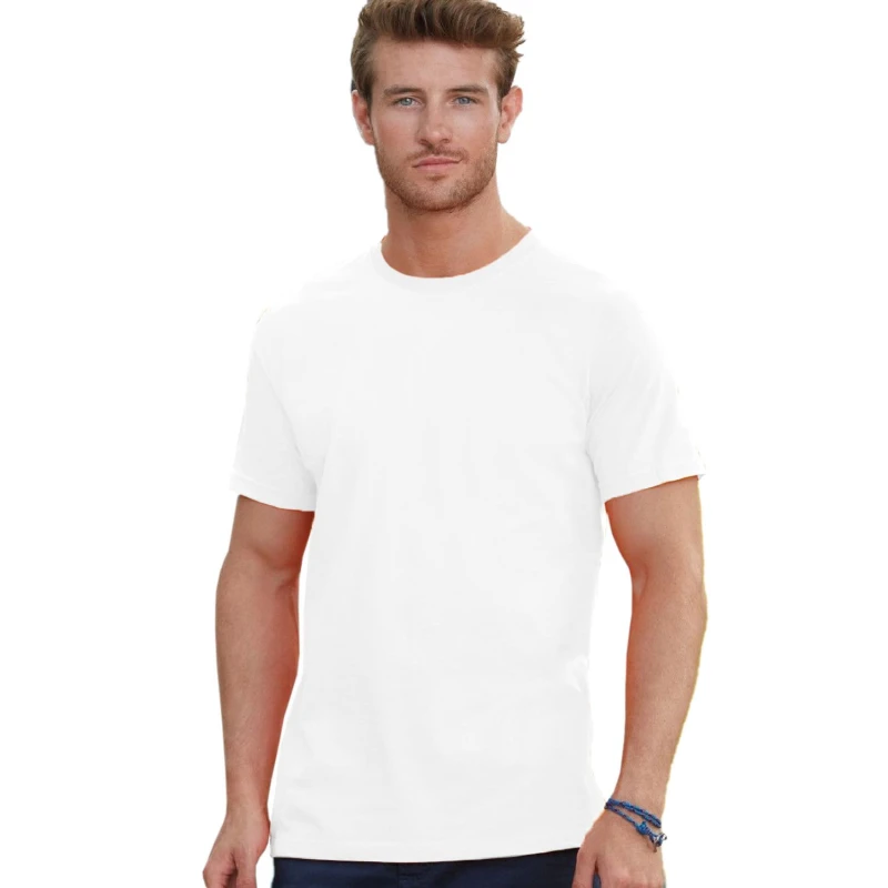 Image of Fruit Of The Loom Fruit of the Loom Men Heavy Weight Belcoro Cotton Short Sleeve T-Shirt in White Size: large White L Male 5055747634877