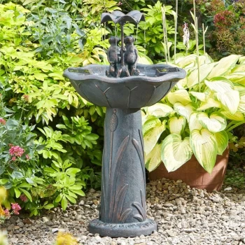 image of Smart Garden - Solar Frog Frolics Umbrella Garden Water Feature Fountain Bird Bath