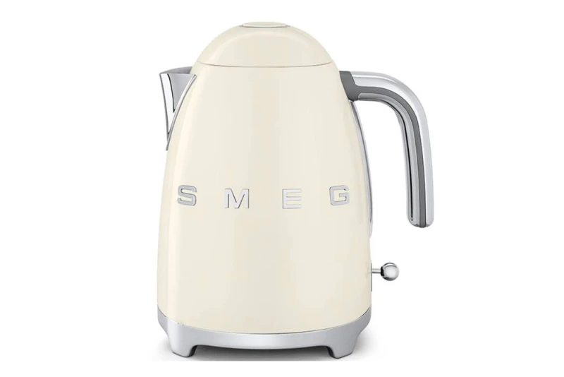Image of Smeg Kettle & Toaster Bundle - Cream EEJB110