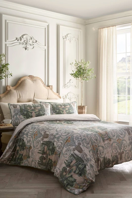 Image of Laurence Llewelyn-Bowen 'Tuscan Garden' 100% Cotton Sateen Duvet Cover Set in Green Size: Double Green Unisex Double
