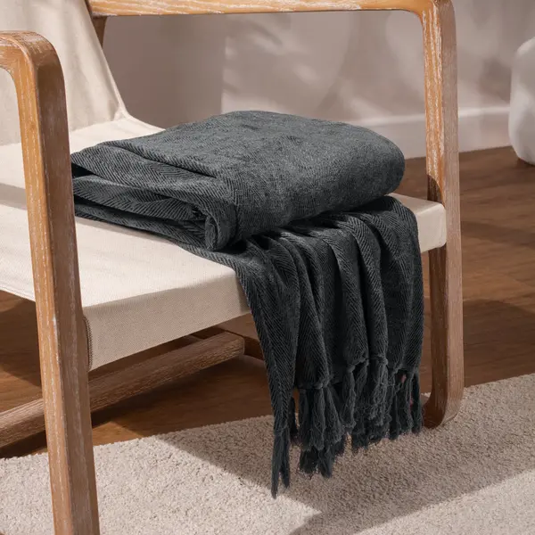 Image of Harri Throw Dusk