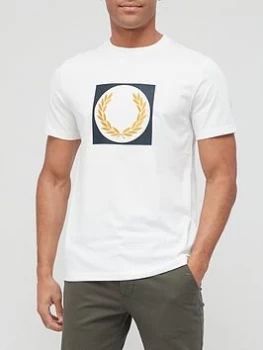 Image of Fred Perry Laurel Wreath Graphic T-Shirt - Snow White, Snow White, Size S, Men