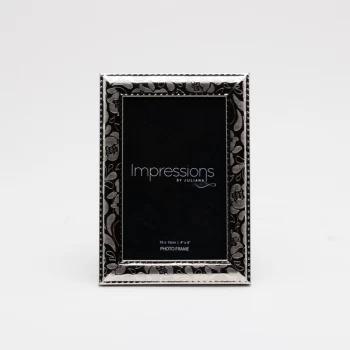 Image of 4" x 6" - Silver Photo Frame with Floral Pattern