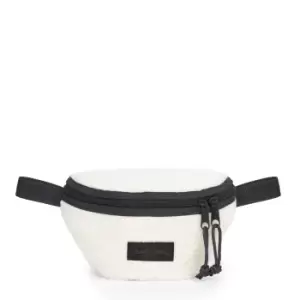Image of Eastpak Springer Shearling White, 100% Polyester