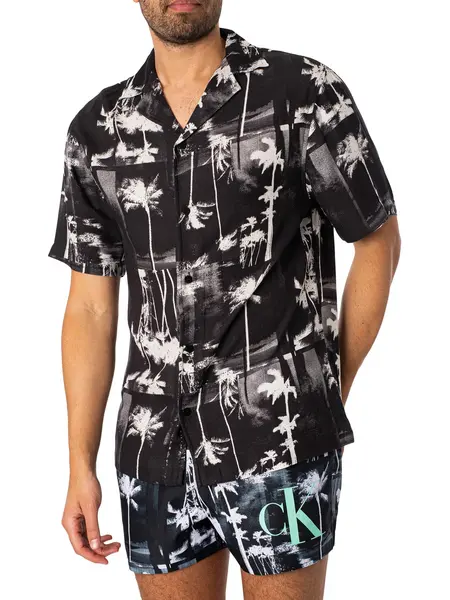 Image of Calvin Klein Resort Print Short Sleeved Shirt Palm Black L