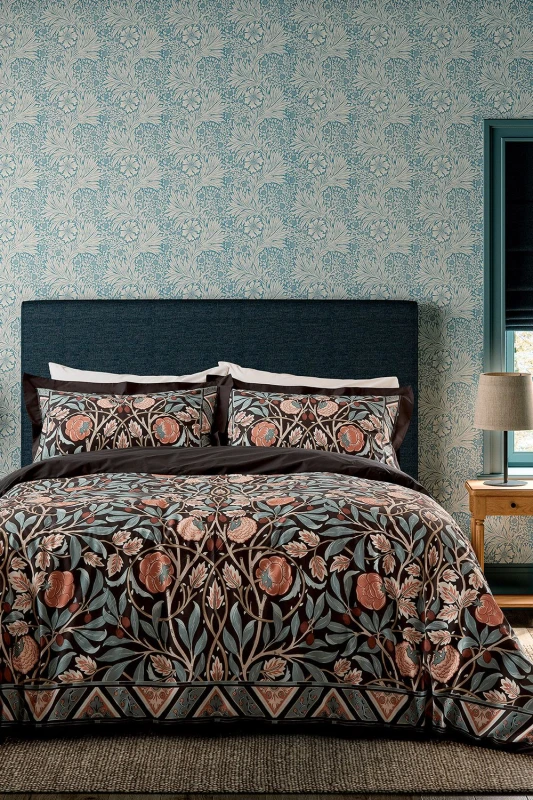 Image of Morris & Co Morris & Co 'Olive & Rose' Cotton Duvet Cover Set in Indigo Size: Double Indigo Double Unisex 5016709713498