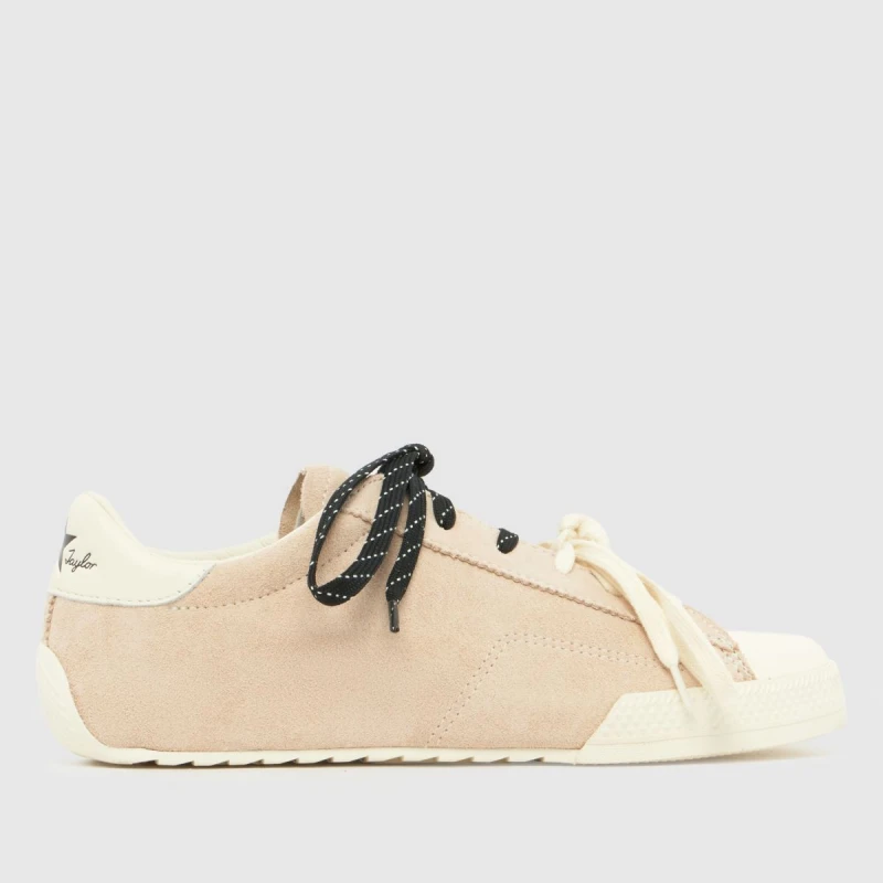 Image of Converse Chuck Taylor Lo Trainers in Off-White Off-White UK 5 (EU 38)
