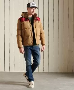 Image of Superdry Mens Quilted Everest Jacket Green / Canyon Beige - Size: S