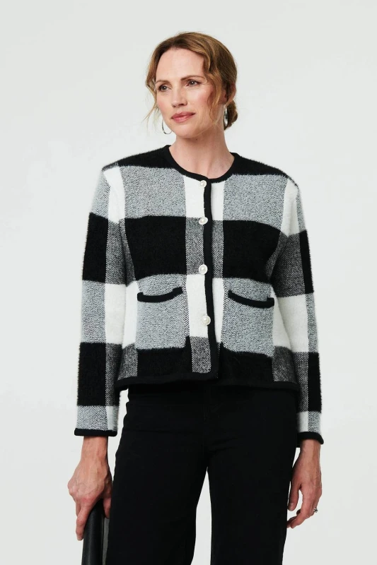 Image of Izabel London Womens Checkered Long Sleeve Cropped Cardigan in Black Size: 10-12 Black Female 10-12