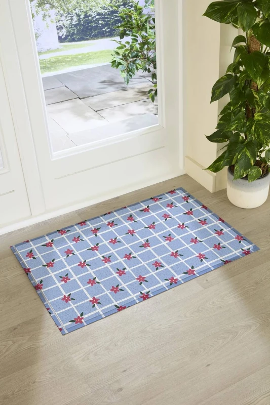 Image of Artsy Mats Merry Christmas Wreath Doormat, Multi DMW-WREATH-9060