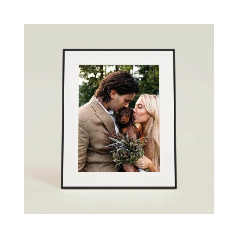 Image of AURA AURA Walden 15" Digital Photo Frame - Black