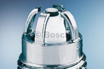 Image of OE Bosch Ignition 0242240590 / FGR6HQE0 SUPER Spark Plug