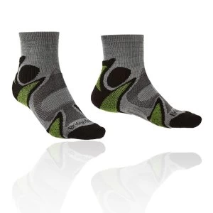 Image of Bridgedale TRAIL SPORT Lightweight T2 Merino Cool Comfort Mens - Large Black / Green