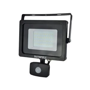 image of Faithfull Power Plus SMD LED Security Light with PIR 10W 800 Lumen 240V