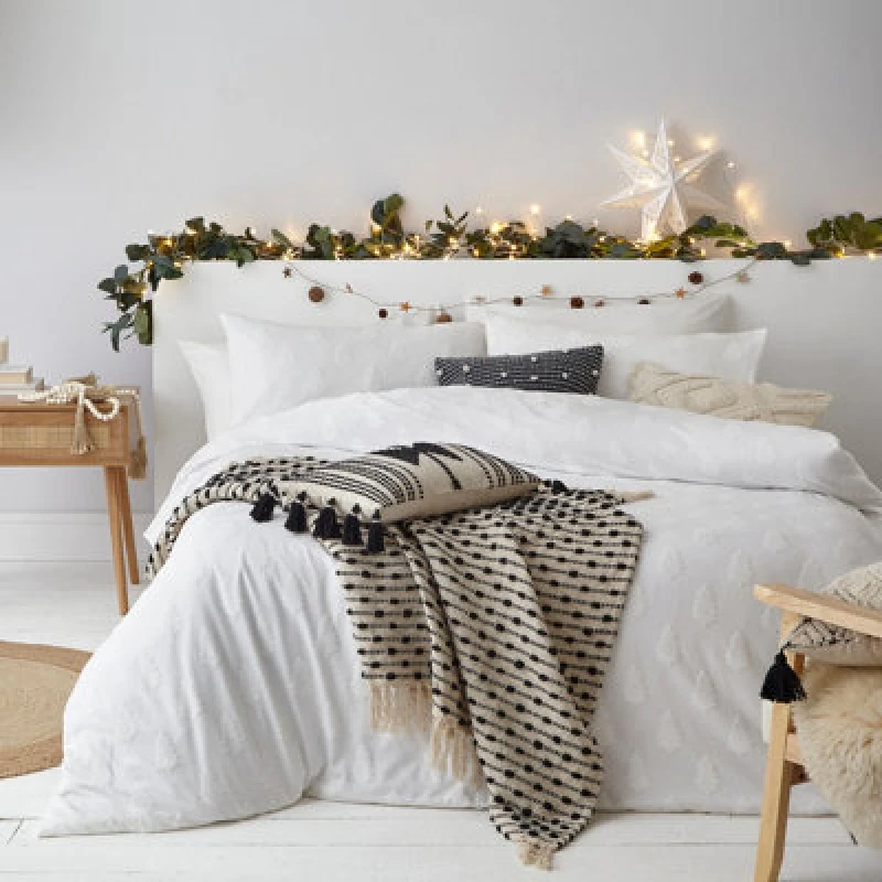 Image of Furn. Tufted Tree Festive 100% Cotton Duvet Cover Set, Super King, White