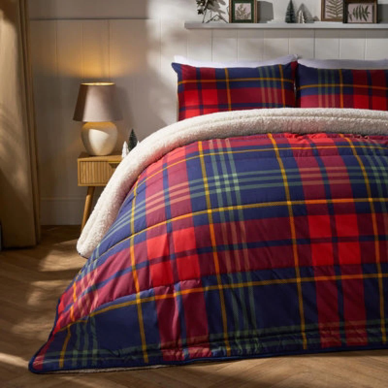 Image of OHS OHS Tartan Check Sherpa Reversible 10.5 Tog Washable Coverless Duvet with Pillowcases in Red Size: Double Red Double Unisex 5027434230686