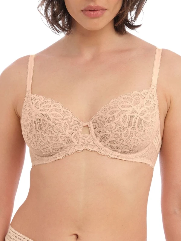 Image of Wacoal Womens Raffine Underwire Bra in Nude Size: 32F Nude Female 32F