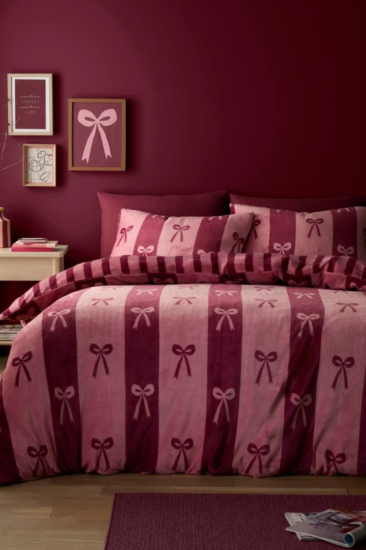 Image of Fusion 'Bows' Soft Fleece Duvet Cover Set in Dark Red Size: Single Dark Red Unisex Single