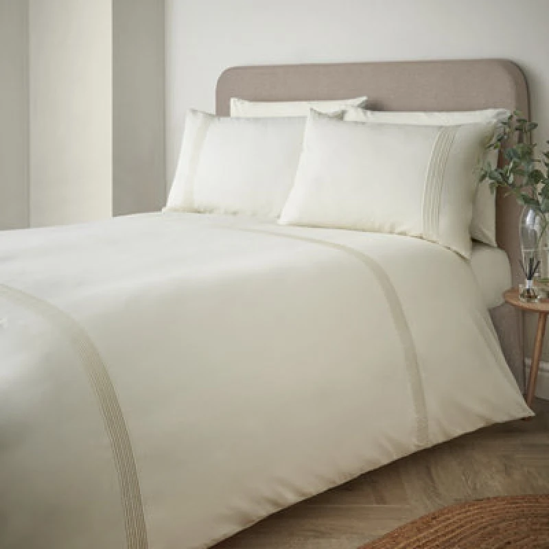 Image of Catherine Lansfield Pintuck Easy Iron Percale Double Duvet Cover Set With Pillowcases Cream
